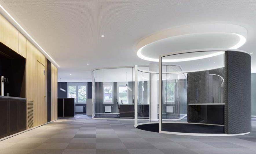 辦公室裝修施工電路鋪設(shè)的注意事項(xiàng)有哪些？辦公室橡膠地板的施工工藝是什么？